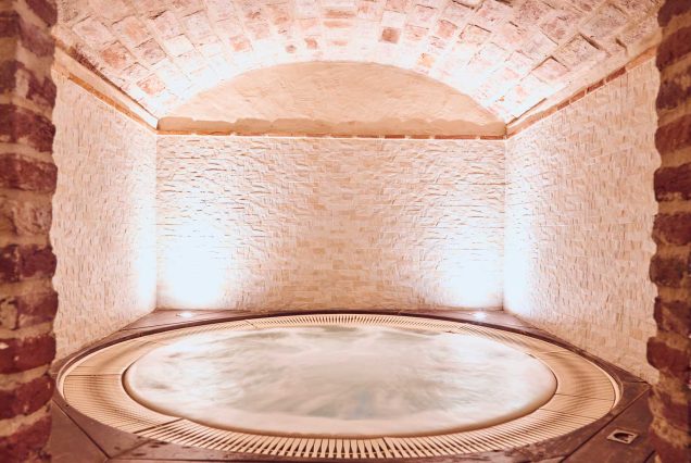 Ingresso serale in Spa nel Monferrato
